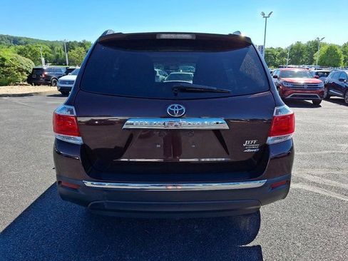 Used 2013 Toyota Highlander SE AWD/4WD image 7