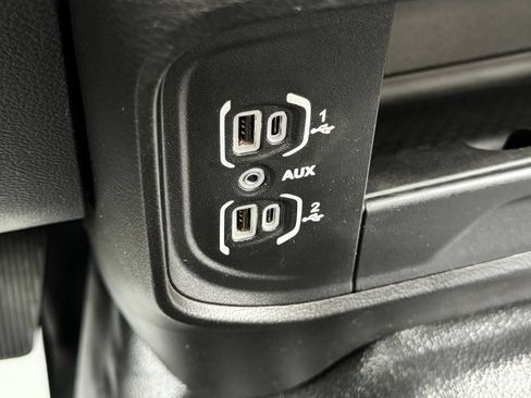 Used 2024 RAM 2500 Tradesman AWD/4WD image 23