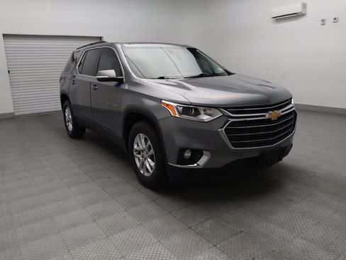 Used 2020 Chevrolet Traverse LT FWD image 13
