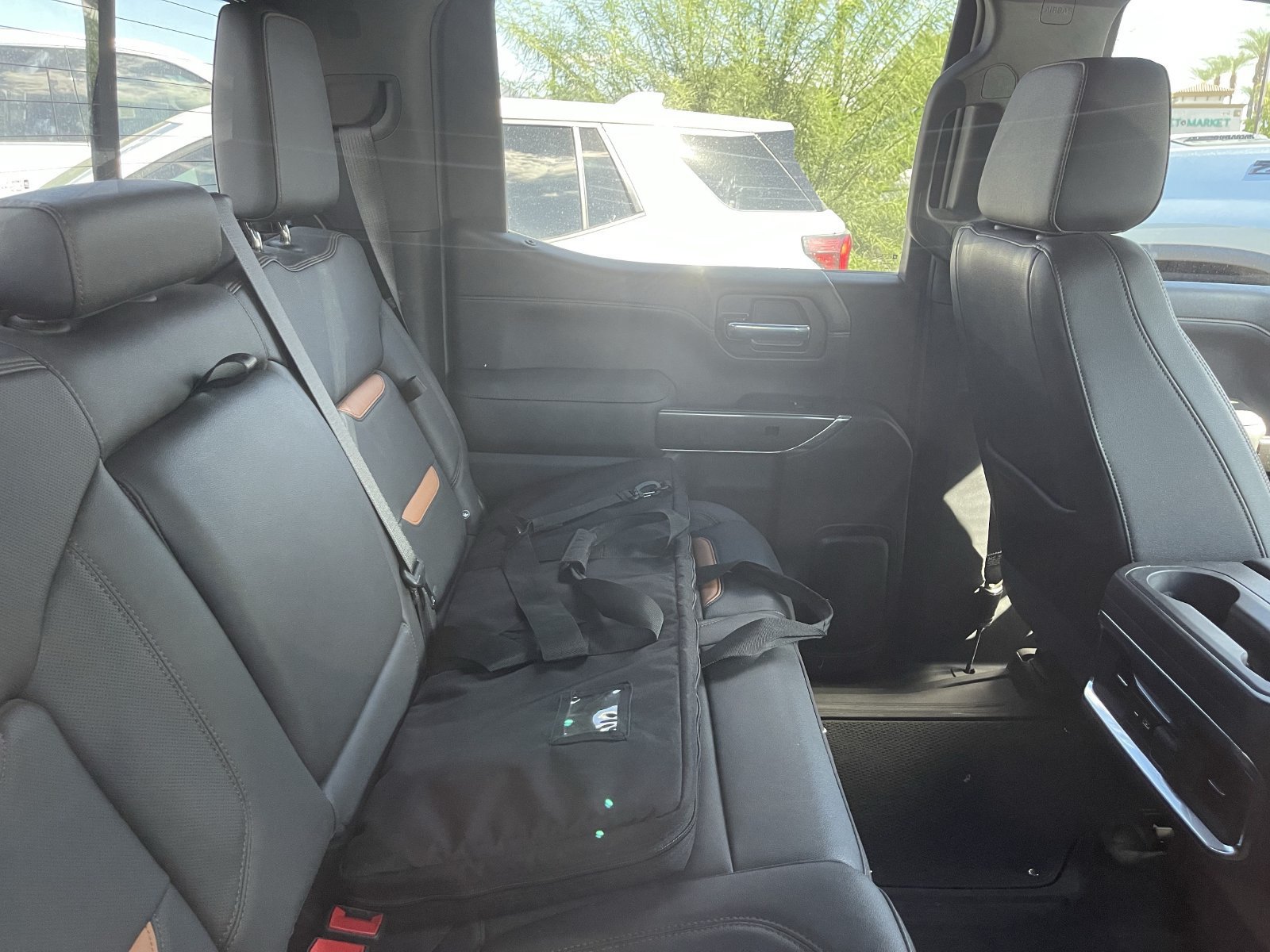 Used 2022 GMC Sierra 1500 AT4 w/ AT4 Premium Package AWD/4WD image 10