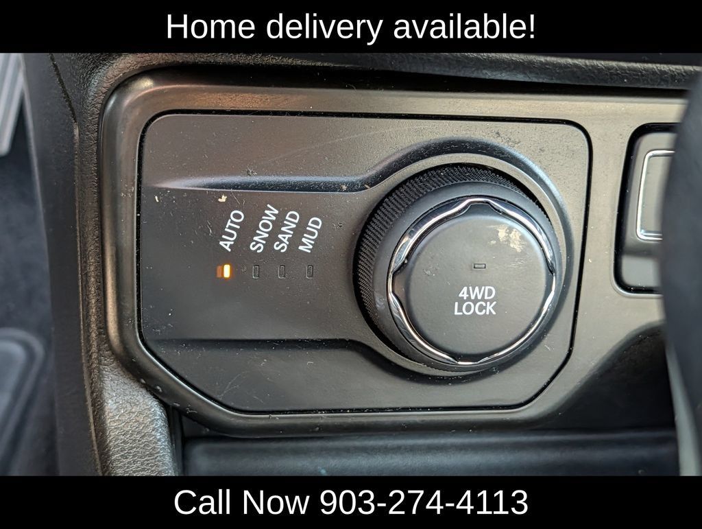 Used 2020 Jeep Renegade Limited w/ UConnect 8.4 Nav Group AWD/4WD image 16