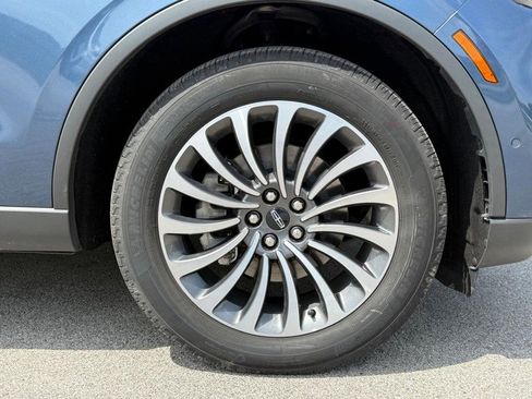 Certified 2020 Lincoln Aviator Reserve w/ Equipment Group 201A AWD/4WD image 12