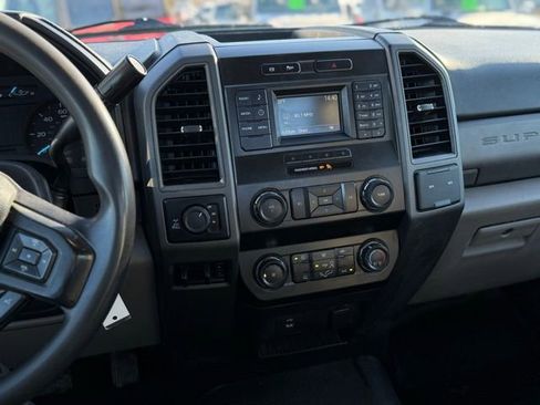 Certified 2019 Ford F250 XL w/ Power Equipment Group image 12