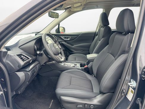 Used 2024 Subaru Forester Premium image 11