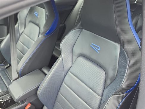Used 2024 Volkswagen Golf R AWD/4WD image 21