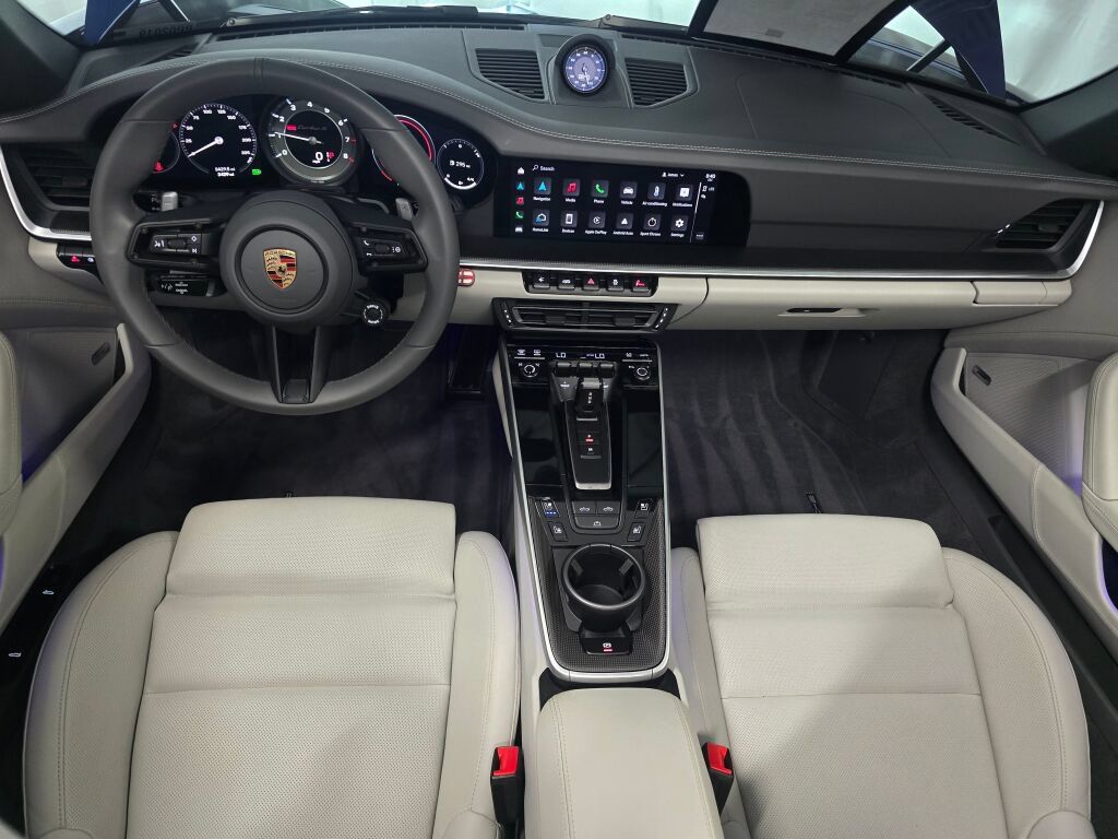 Certified 2025 Porsche 911 Turbo S AWD/4WD image 19