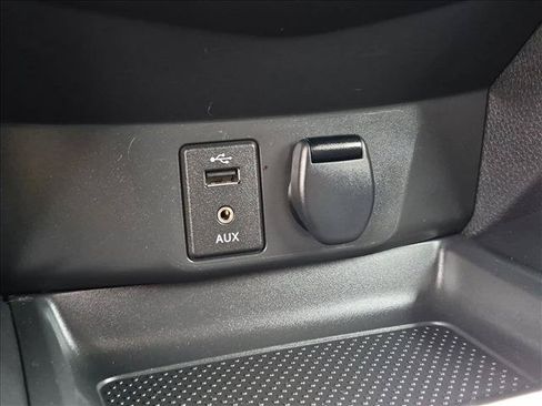 Used 2017 Nissan Rogue Sport SL FWD image 16