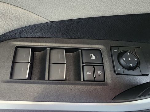 Used 2024 Toyota RAV4 XLE w/ Convenience Package image 15