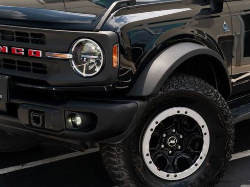 Used 2024 Ford Bronco Black Diamond w/ Sasquatch Package AWD/4WD image 3