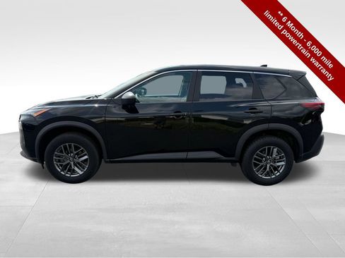 Used 2023 Nissan Rogue S AWD/4WD image 2