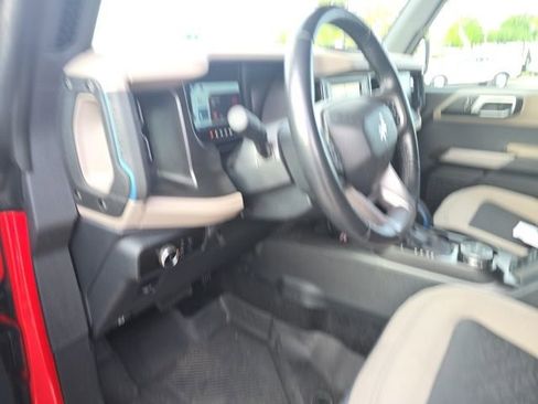 Used 2023 Ford Bronco Wildtrak image 12