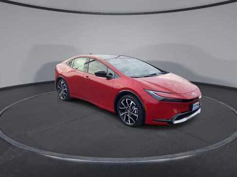 New 2026 Toyota Prius Plug-In Hybrid FWD image 2