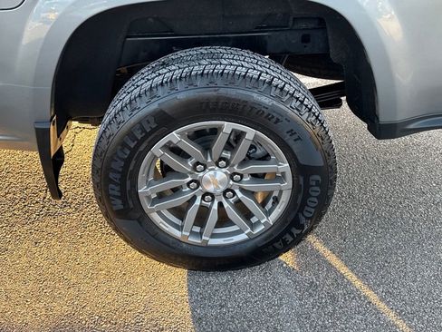 Used 2023 Chevrolet Colorado LT w/ LT Convenience Package image 38