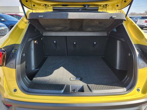 Certified 2024 Chevrolet Trax RS w/ Driver Confidence Package image 31