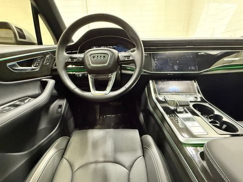Used 2025 Audi Q7 3.0T Prestige AWD/4WD image 40
