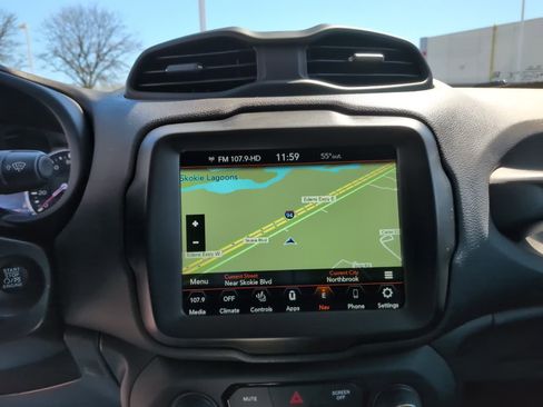 Used 2022 Jeep Renegade Latitude w/ Convenience Group AWD/4WD image 25