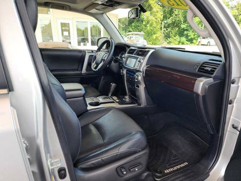 Used 2015 Toyota 4Runner Limited AWD/4WD image 17