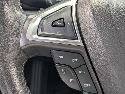 Used 2015 Ford Fusion SE w/ Equipment Group 201A FWD image 20