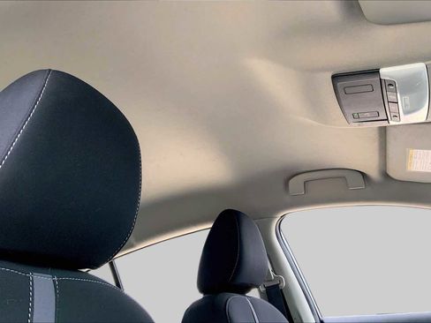 Used 2025 Nissan Sentra SV FWD image 14
