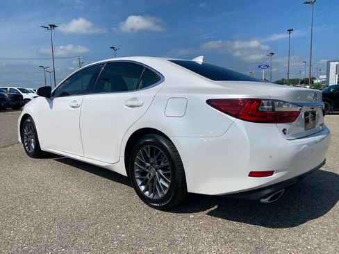Used 2018 Lexus ES 350 w/ Premier Package FWD image 4