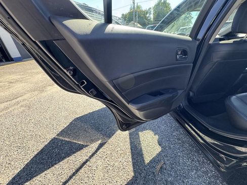 Used 2014 Acura ILX w/ Premium Package image 44