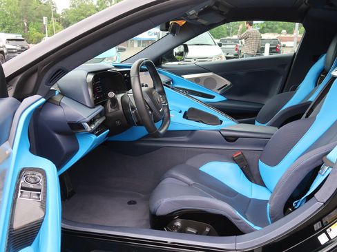 Used 2020 Chevrolet Corvette Stingray Premium Cpe w/ 3LT Preferred Equipment Group RWD image 15