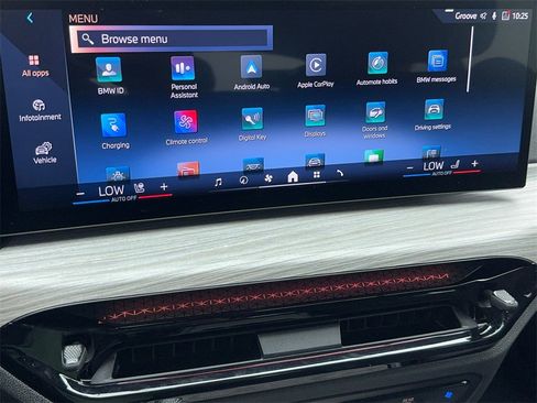 Used 2025 BMW i4 eDrive40 image 23