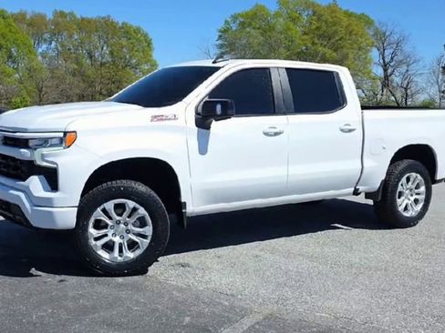 Used 2023 Chevrolet Silverado 1500 RST image 5