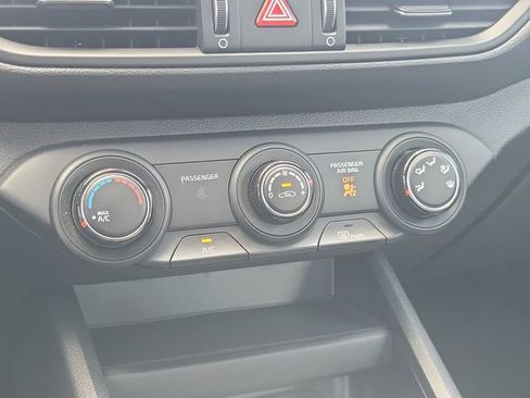 Used 2023 Kia Forte LXS w/ LXS Technology Package FWD image 24