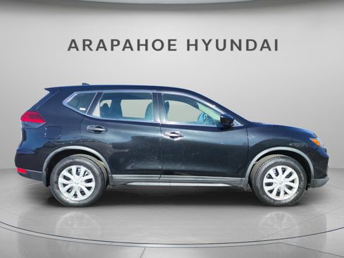 Used 2019 Nissan Rogue S image 7