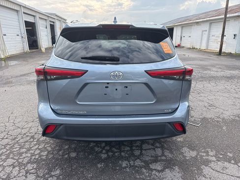 Used 2020 Toyota Highlander XLE FWD image 7