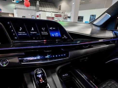 Used 2023 Cadillac Escalade V w/ LPO, ONYX Package image 34