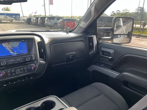 Used 2017 Chevrolet Silverado 2500 LT w/ LT Convenience Package image 29