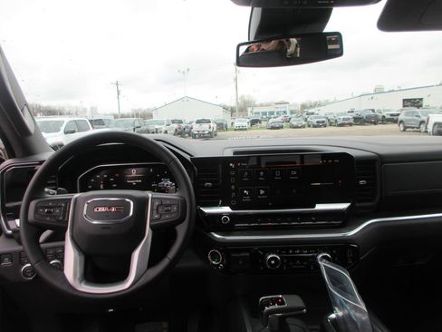 New 2026 GMC Sierra 1500 SLT w/ SLT Convenience Package image 17
