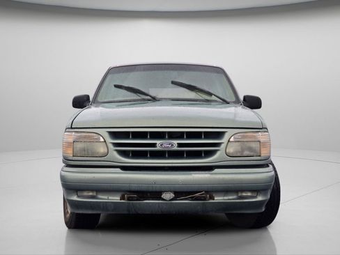 Used 1996 Ford Explorer Limited image 3