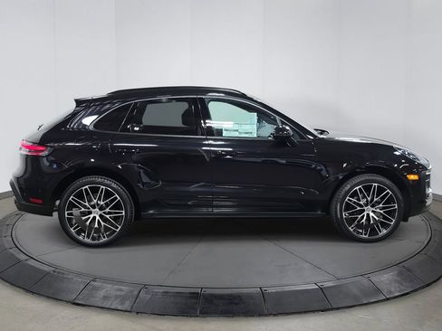 New 2025 Porsche Macan image 8