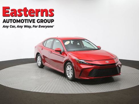 Used 2025 Toyota Camry LE FWD image 49