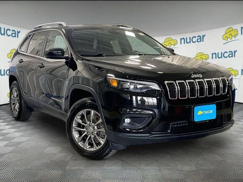 Used 2019 Jeep Cherokee Latitude Plus w/ Comfort/Convenience Group AWD/4WD image 1