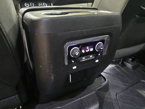 Used 2021 Chevrolet Tahoe Premier AWD/4WD image 30