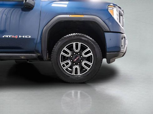 Used 2022 GMC Sierra 2500 AT4 w/ AT4 Premium Plus Package AWD/4WD image 7