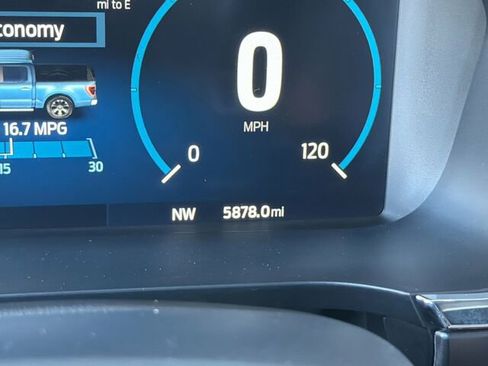 Used 2022 Ford F150 Lariat w/ Equipment Group 501A Mid AWD/4WD image 31