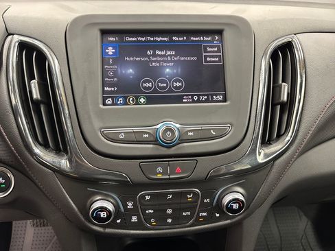 Certified 2024 Chevrolet Equinox RS w/ LPO, Floor Liner Package image 18