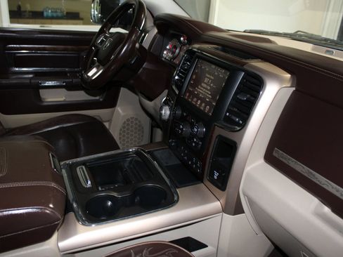 Used 2016 RAM 1500 Laramie Longhorn w/ Convenience Group RWD image 33
