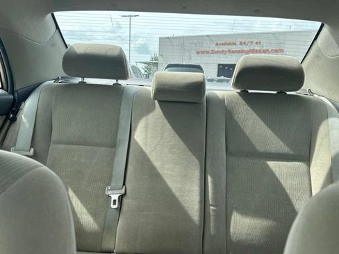 Used 2012 Toyota Corolla LE FWD image 25