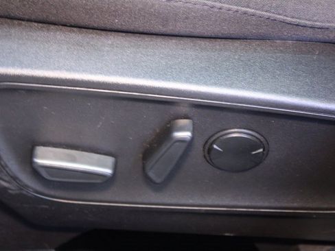 Used 2023 Ford Escape Active image 19