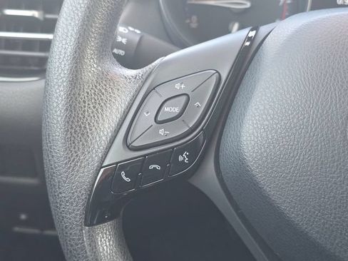 Used 2021 Toyota C-HR LE FWD image 27