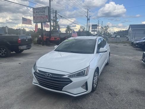 Used 2019 Hyundai Elantra SE w/ Cargo Package image 1