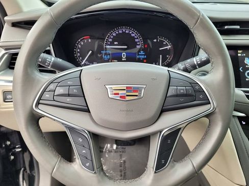 Used 2019 Cadillac XT5 Luxury image 23