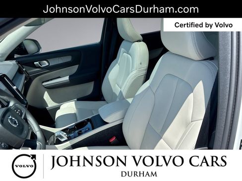 Certified 2026 Volvo XC40 B5 Plus AWD/4WD image 14