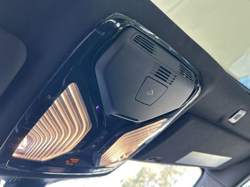 Used 2022 BMW 540i xDrive w/ M Sport Package image 46